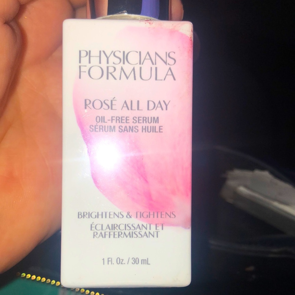 This oil free serum has rose water that brightens and tightens your face